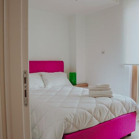 New Suite Lecce Bagian luar foto